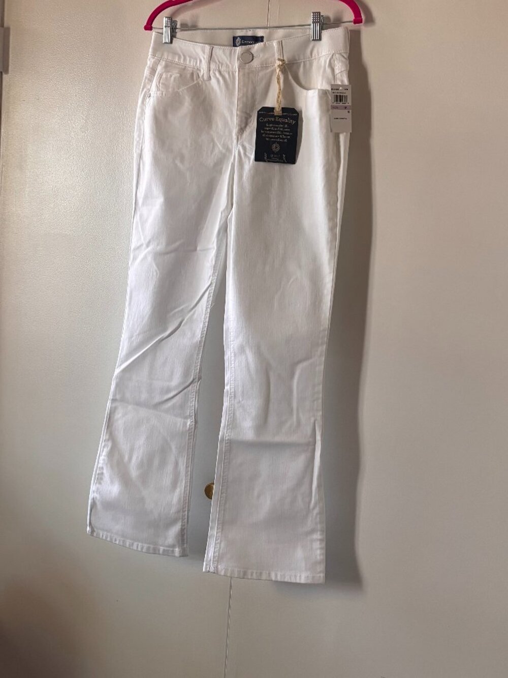 NWT Democracy "Ab"solution Itty Bitty Boot White 6P